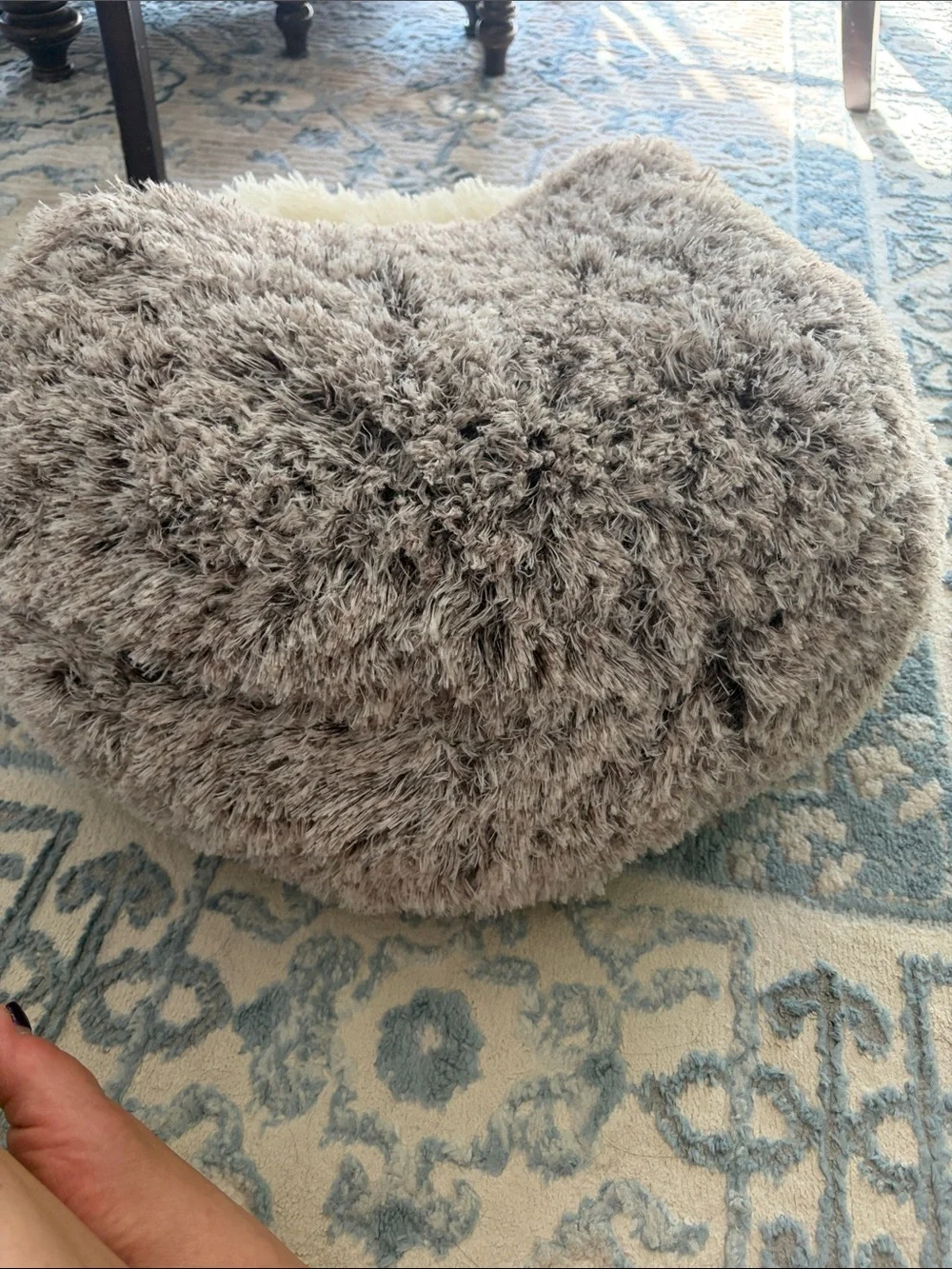 NWOT hooded Plush Round Pet Bed in Taupe with Cream Interior